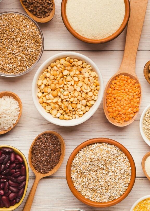 Mucet Agro; bakliyat, hububat ve tahıl ürünlerinde iç piyasa ve ihracata yönelik güvenilir tedarik çözümleri sunar. Kalite, süreklilik ve zamanında teslimat anlayışıyla ticaret süreçlerini profesyonel şekilde yönetir.