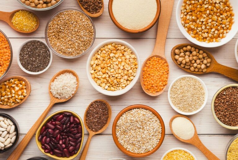 Mucet Agro; bakliyat, hububat ve tahıl ürünlerinde iç piyasa ve ihracata yönelik güvenilir tedarik çözümleri sunar. Kalite, süreklilik ve zamanında teslimat anlayışıyla ticaret süreçlerini profesyonel şekilde yönetir.
